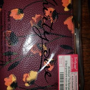 Thirty-one All About the Benjamins wallet Delicate Floral Pebble